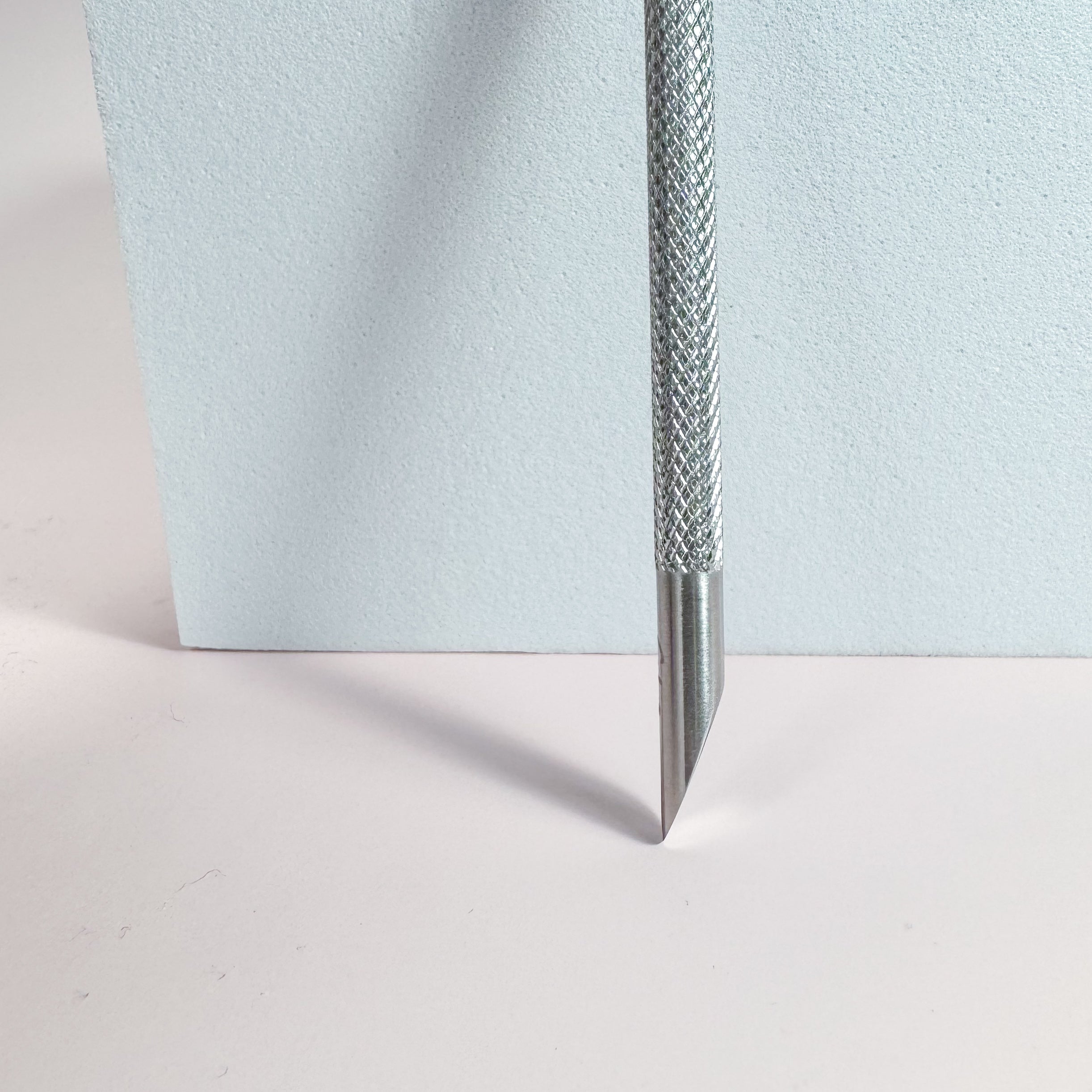 Seduce® cuticle pusher met twee kanten precisiepunt en bokkenpootje