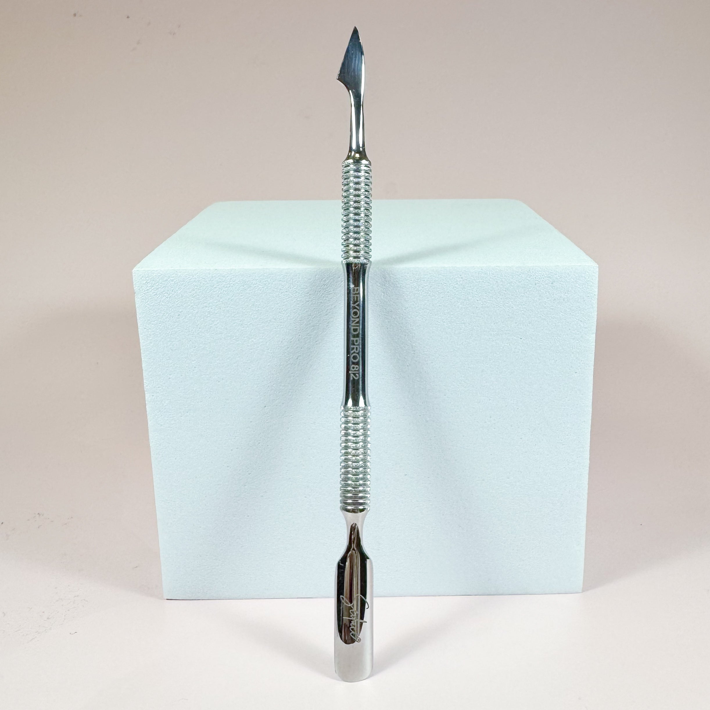 Seduce® Cuticle Pusher mesvormig uiteinde voor precisiewerk en een c-curve