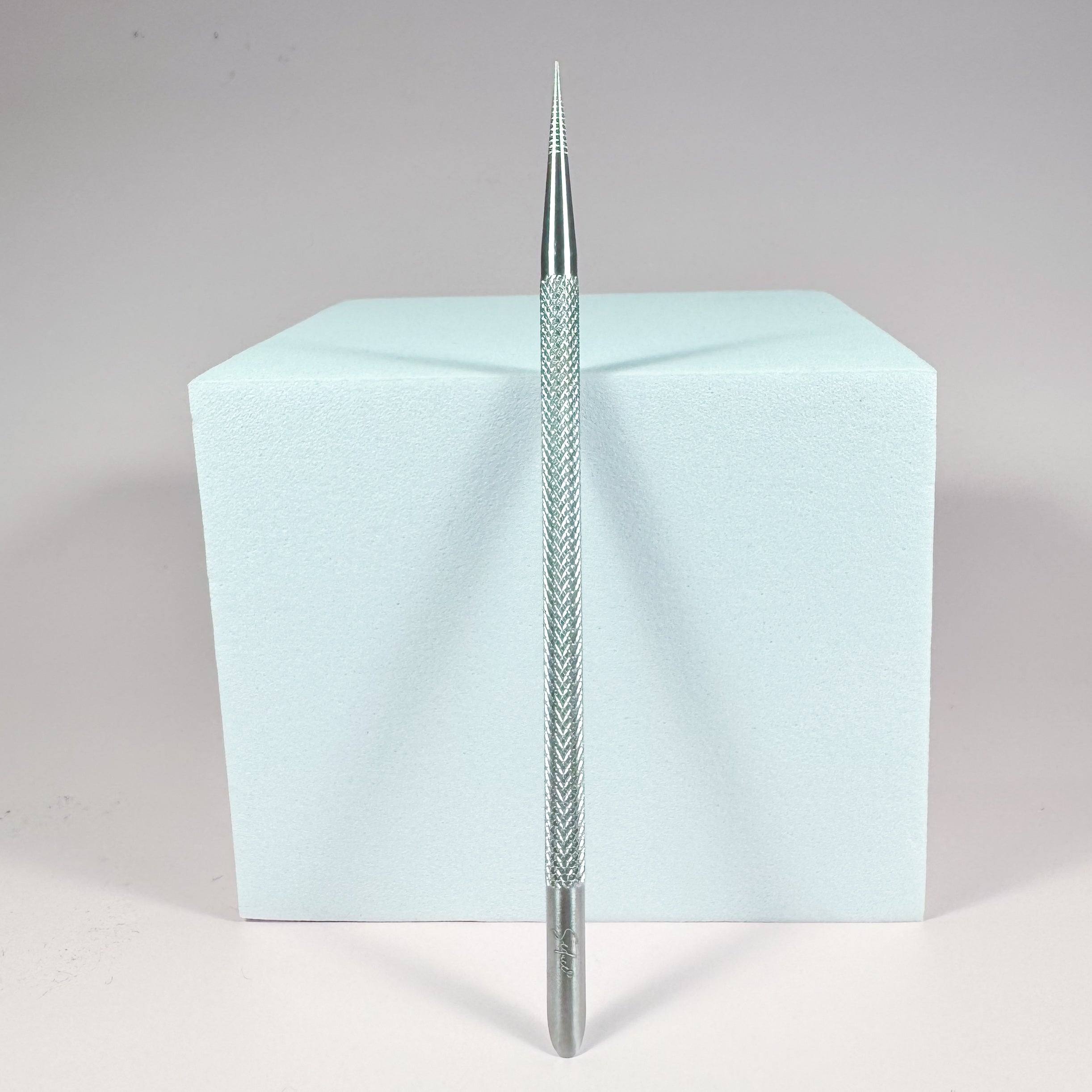 Seduce® cuticle pusher met een precisiepunt voor detailreiniging